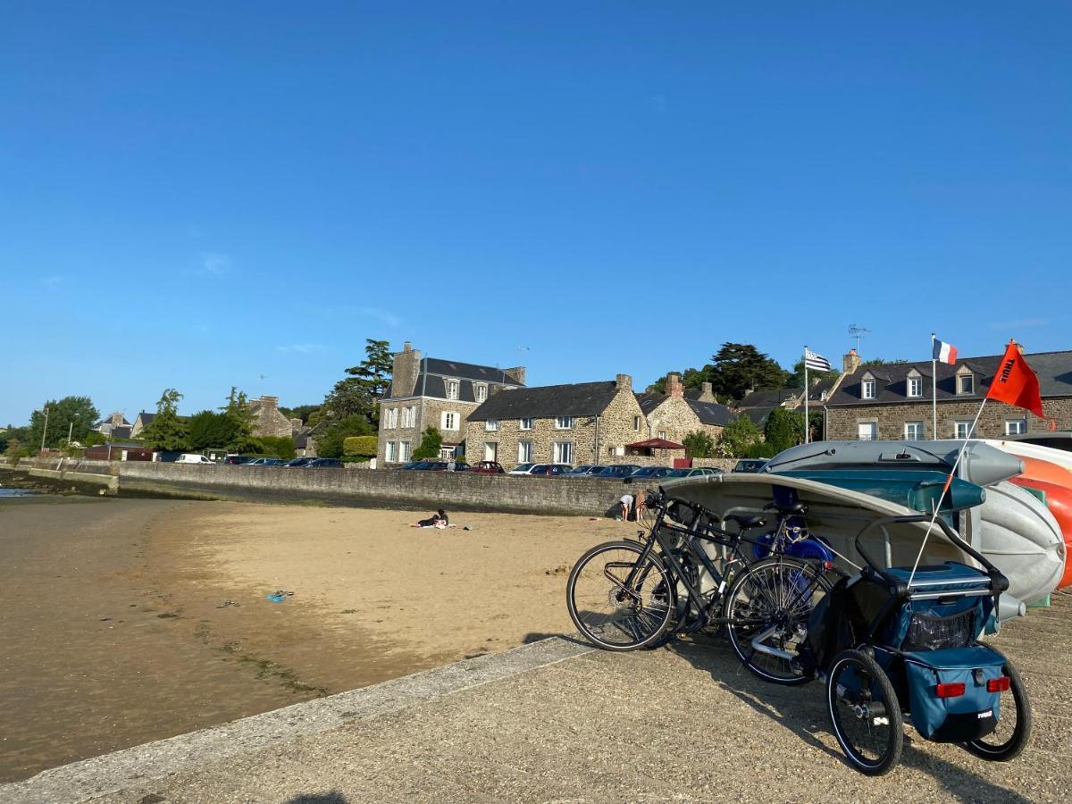 La Maison D'Aurelie Pleudihen-sur-Rance Bagian luar foto